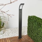 Lucande LED-väglampa Juvia, 100 cm, rörelsevakt, IP54