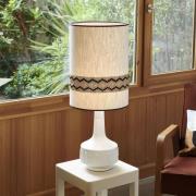 MARKET SET Bordslampa Jimmy, vit/beige, 83 cm, kantlist