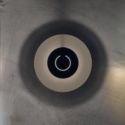 Knikerboker LED-vägglampa DoppioZero, kräm/grå, Ø 30 cm