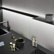 Hera LED-vägglampa INTERO-LINE, svart, 60 cm, 24 V, CCT