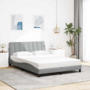 vidaXL Sängram utan madrass ljusgrå 140x200 cm tyg