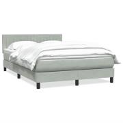 vidaXL Ramsäng med madrass ljusgrå 140x220 cm sammet