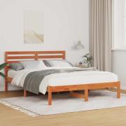 vidaXL Sängram med huvudgavel Vaxbrun 135 x 190 cm Massiv furu