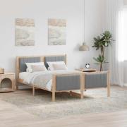 vidaXL Sängram Brun och ljusgrå 135 x 190 cm Massiv furu