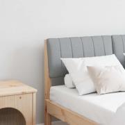 vidaXL Klädd sänggavel Ljusgrå 120 cm Massiv furu