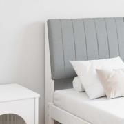 vidaXL Klädd sänggavel Ljusgrå 135 cm Massiv furu