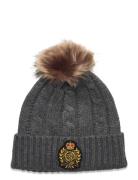 Lauren Ralph Lauren Crest-Patch Pom-Pom Cable-Knit Beanie Grå