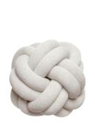 Design House Stockholm Knot Cushion Kräm