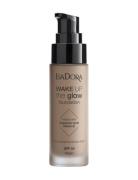 IsaDora Wake Up The Glow Foundation