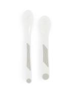 Twistshake Twistshake 2X Feeding Spoon Set 4+M White Vit