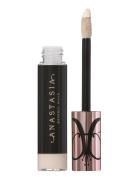 Anastasia Beverly Hills Magic Touch Concealer 4