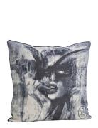 Pillow Case Looking For You 50X50 Cm Home Textiles Cushions & Blankets...