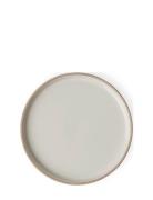 Plate, Medium Home Tableware Plates Dinner Plates Grey Studio About