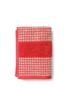 Check Håndklæde 70X140 Cm Rød/Sand Home Textiles Bathroom Textiles Tow...
