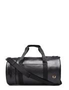 Fred Perry Tonal Pu Barrel Bag Svart