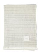 Compliments Cielo Throw Beige