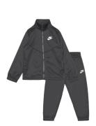 Nike Re-Tricot Set Svart