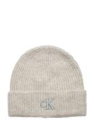 Calvin Klein Thick Embroidery Beanie Kräm