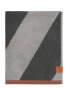 Mette Ditmer Diagonal Towel Grå