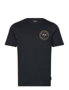 Lyle & Scott Game Of Two Halves Graphic T-Shirt Svart