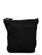 Ceannis Cross Body Bag Crochet Collection Svart