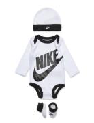 Nike C1-Bodysuit+Hat+Bootie Vit