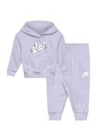 Nike T8-French Terry Pant Set Lila