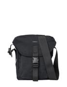SANDQVIST Everyday Crossbody Bag Svart