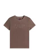 Tommy Jeans Tjw Reg Gmd Script Tee Brun