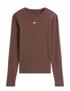 Tommy Jeans Tjw Slim Ls Badge Tee Ext Brun