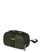 Samsonite Paradiver Light Hanging Toilet Kit Khaki Green